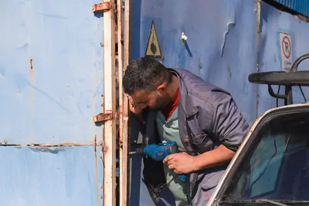 نصب و اجرای دیوار کیان پارس