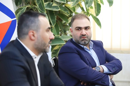 جلسه مدیرعامل با پیمانکاران نیایش