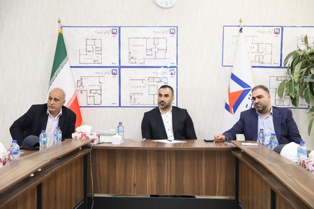 جلسه مدیرعامل با پیمانکاران نیایش