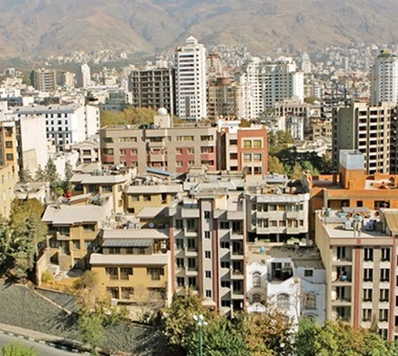 لوکوموتیو مسکن، قطار اقتصاد را می‌کِشد؟