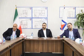 جلسه مدیرعامل با پیمانکاران نیایش